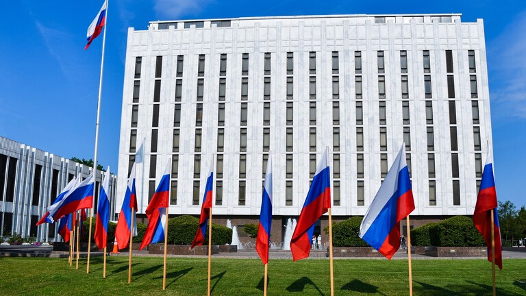 السفارة الروسية: نرفض تصريحات واشنطن بشأن محادثات جنيف والنهج الأمريكي يظهر تدني ثقافة التفاوض
