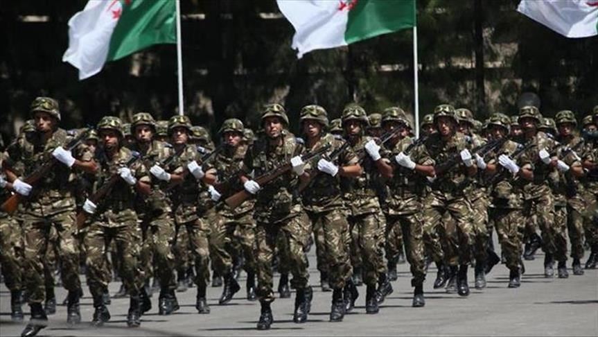 الجيش الجزائري: نحن والشعب 