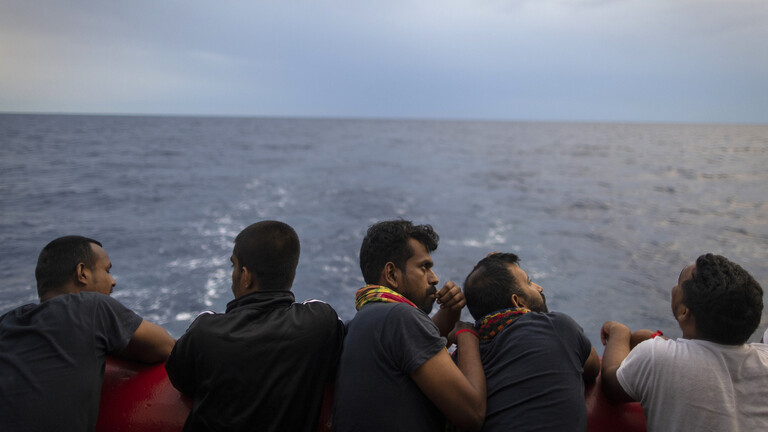 أجبرتهم اليونان على العودة إلى المياه التركية.. مصرع مهاجر وإنقاذ 6 قبالة أيدن التركية
