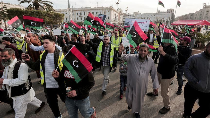 قمة القاهرة حول ليبيا تدعو إلى وقف القتال واستئناف العملية السياسية